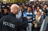 Dziurawe biura azylowe. Niemcy nie radzą sobie z falą uchodźców
