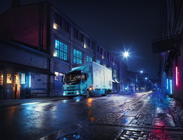 Volvo FL ElectricPierwsze samochody ciężarowe z serii Volvo FL Electric właśnie wchodzą do regularnej eksploatacji w Goeteborgu, rodzinnym mieście Volvo Trucks.Fot. Volvo