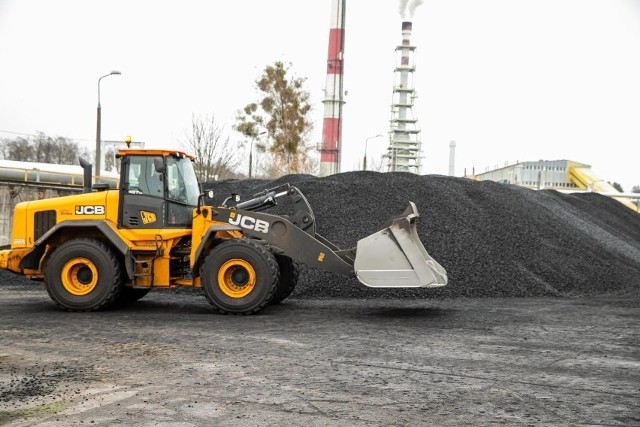 Podlaskie samorządy dystrybuują ostatnie tony węgla.