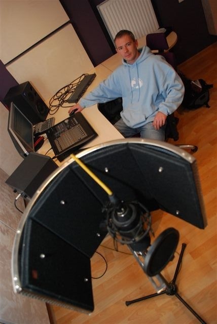 - W studio na razie muzyke mogą nagrywać tylko wokaliści - mówi Michał Katolik