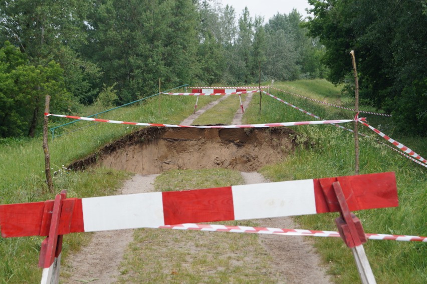 Ostrołęka. Ile będzie kosztowała odbudowa przerwanego w trakcie ostatniej ulewy wału przeciwpowodziowego? Prezydent podał kwotę