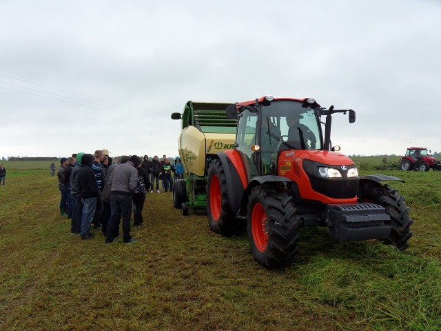 W Bielicach, na terenie szkoły rolniczej, od wielu lat organizowane są m.in. pokazy pracy maszyn