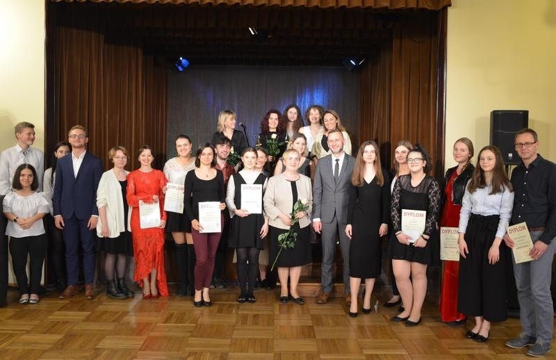 W Oświęcimiu rozdano nagrody w 27 Ogólnopolskich Spotkaniach Recytatorów i Śpiewających Poezję "Amor sprawił..." [ZDJĘCIA]