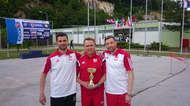 Andrzej Burda (z prawej) wraz z kolegami z polskiej drużyny.