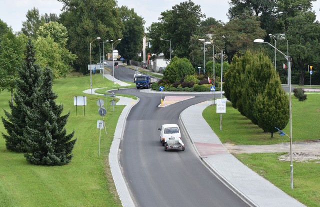 Ulica Kolbego w Oświęcimiu jest już po remoncie. Prace objęły odcinek blisko 2 km wraz z rondami na skrzyżowaniach z ulicami Wyzwolenia i Leszczyńskiej oraz Legionów