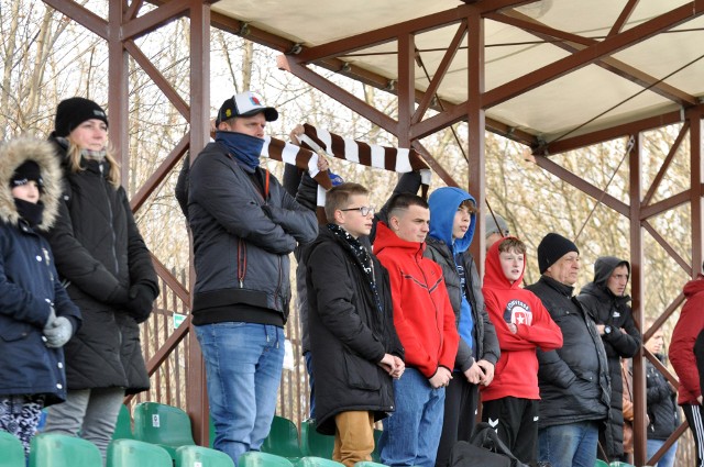 4.04.2022, Kraków: kibice na meczu II ligi Garbarnia - Motor Lublin