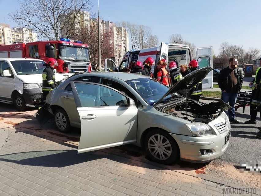 Wypadek na ul. Prószkowskiej w Opolu. Około 10.30 zderzyły...