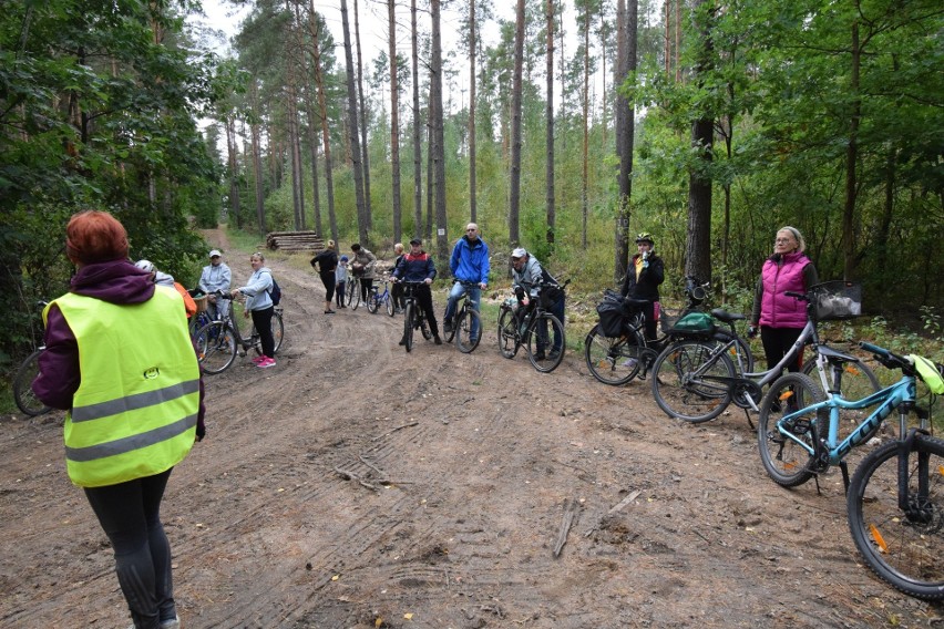 Za nami rajd rowerowy, który zorganizował powiat białostocki we współpracy z PTTK w Białymstoku (ZDJĘCIA)