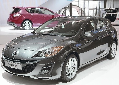 Mazda 3 wygląda jak auto sportowe, które jednak może też pełnić funkcje pojazdu rodzinnego (fot. Mariusz Kapała)
