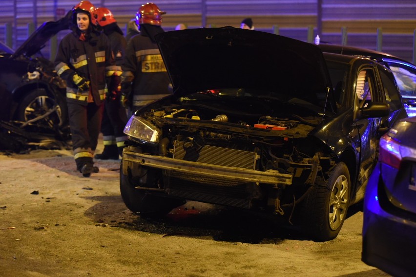 Do groźnego wypadku doszło dziś (środa) około godz. 18 przy...