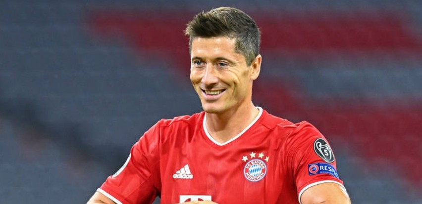 Robert Lewandowski gol na YouTube (WIDEO). Bayern Monachium - Hertha Berlin 4:3. Bundesliga skrót. 4 gole Lewego