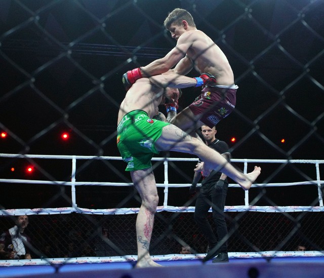 W sobotę w odbyła się gala sportów walki Poznań Fight Show Night. Zobaczcie fotorelację z Sali Ziemi.Kolejne zdjęcie -->