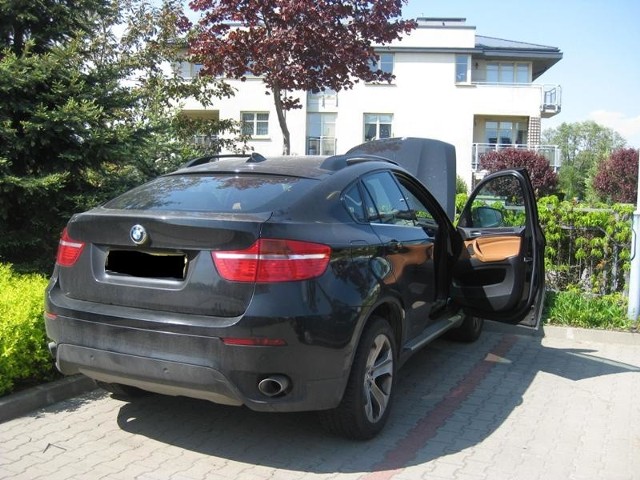 Zabezpieczone zostały również  trzy auta, w tym  jedno utracone z terenu Niemiec BMW X6 o wartości nie mniejszej niż 200 tyś.