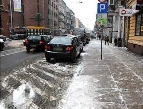 Według władz miasta na miejscach parkingowych sytuacja jest już lepsza.