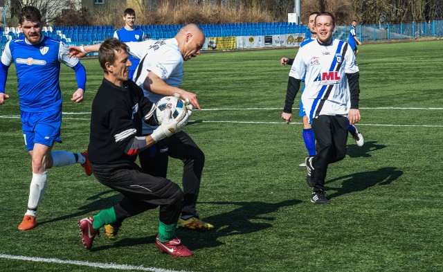 W ostatnim meczu sparingowym przed rundą wiosenną Zawisza Bydgoszcz uległ Goplanii Inowrocław 0:4. Zawiszanie prowadzą w I grupie A klasy, a goplaniści są wiceliderem w II grupie A klasy.