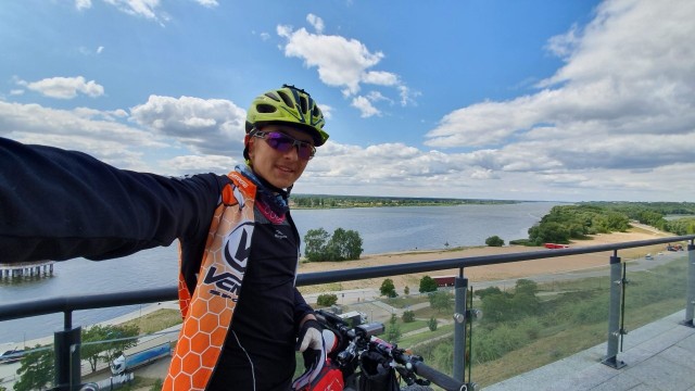 Nyski rowerzysta Wiktor Orzeszko jedzie w rajdzie „Wisła 1200” – od źródeł Wisły do Gdańska. W niedzielę, 5 lipca zawita do Sandomierza