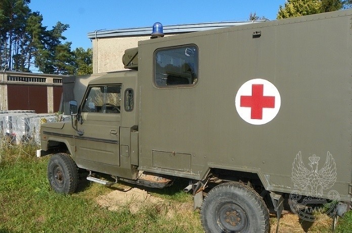 Samochód sanitarny 4-noszowy TARPAN IVECO...