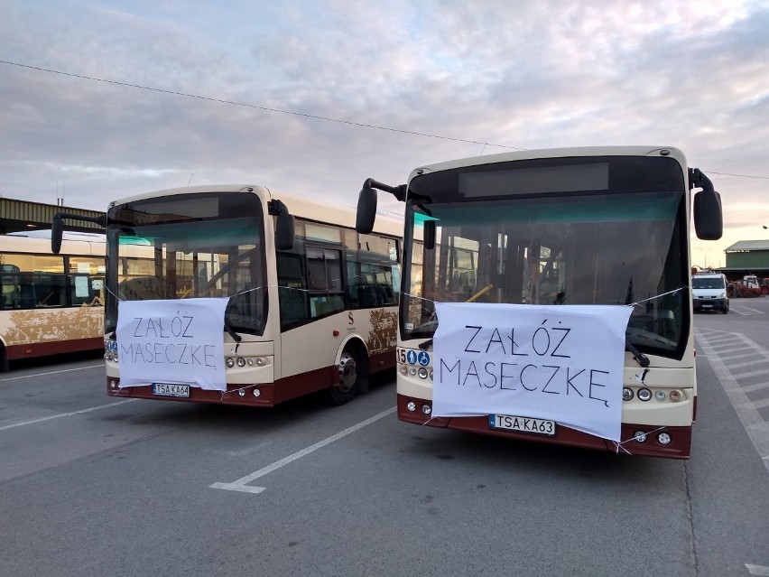 Sandomierskie autobusy miejskiej komunikacji także jeżdżą w maseczkach