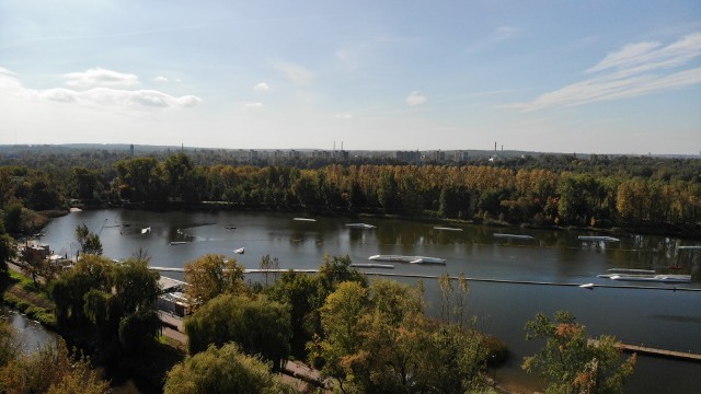 W śląskich parkach pojawiają się już barwy jesieni.