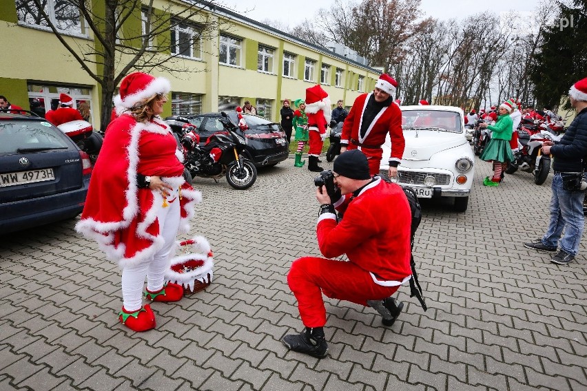 MotoMikołaje ze Szczecina i inni bohaterowie odwiedzili dzieci w szpitalu [ZDJĘCIA]