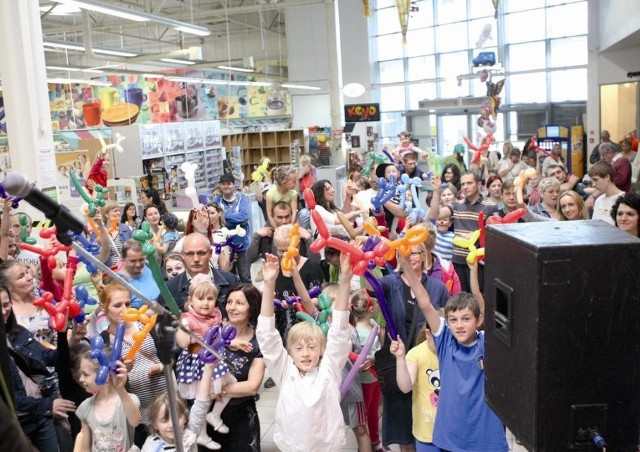 Podczas zabawy w hipermarkecie E.Leclerc będą gry i konkursy dla wszystkich dzieci. 