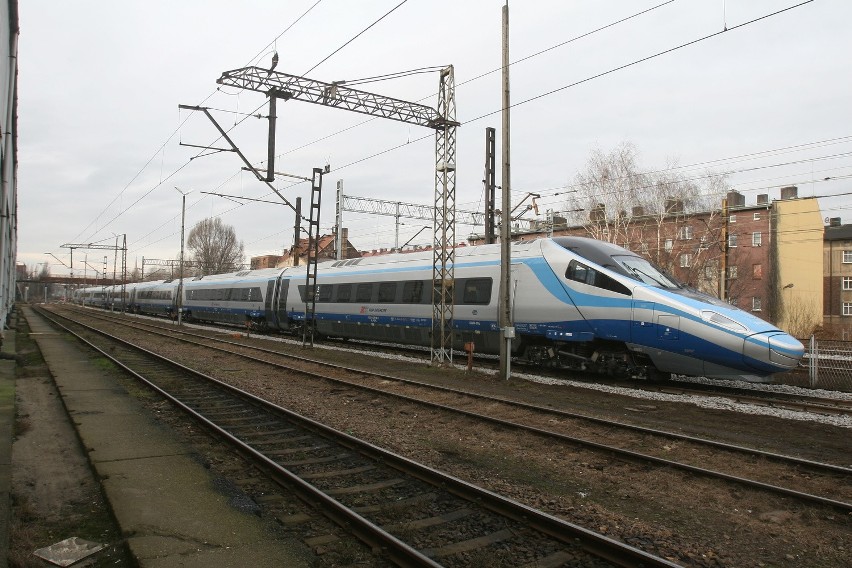 Pendolino bez tajemnic. Tak wygląda najsłynniejszy polski pociąg pendolino [WIDEO, ZDJĘCIA]