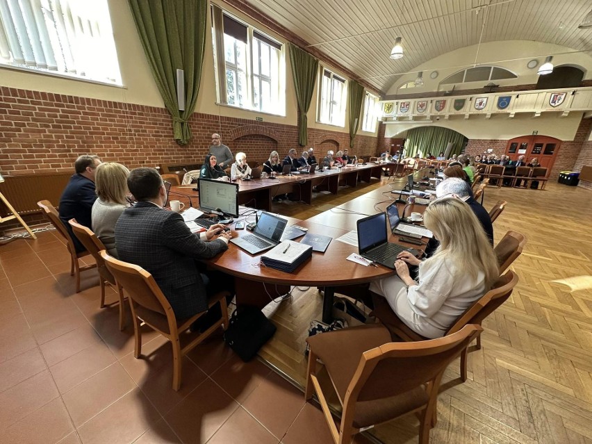 Ostatnia sesja rady miasta w kadencji 2018-2024