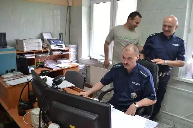 Gdy zajrzeliśmy do komisariatu oficerem dyżurnym był asp. sztab. Piotr Masłowski.