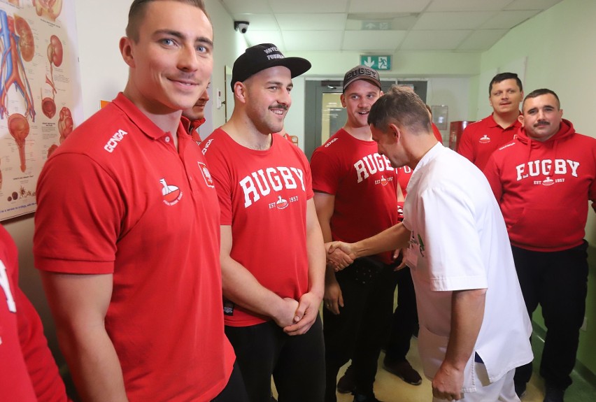 Reprezentacja Polski w Rugby zapuściła wąsy i przyszła na...