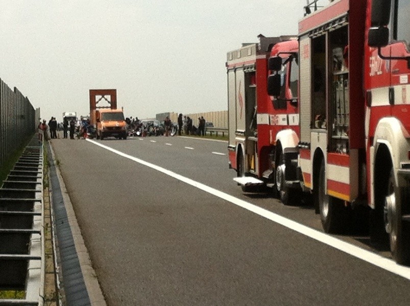 Węgrzce Wielkie. Wypadek na A4. Nie żyje 27-letni motocyklista [WIDEO, ZDJĘCIA]