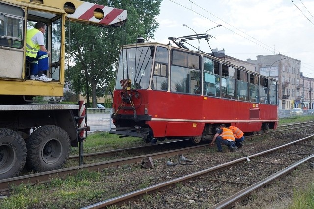 Wykolejony tramwaj 27 Sosnowiec Pogoń