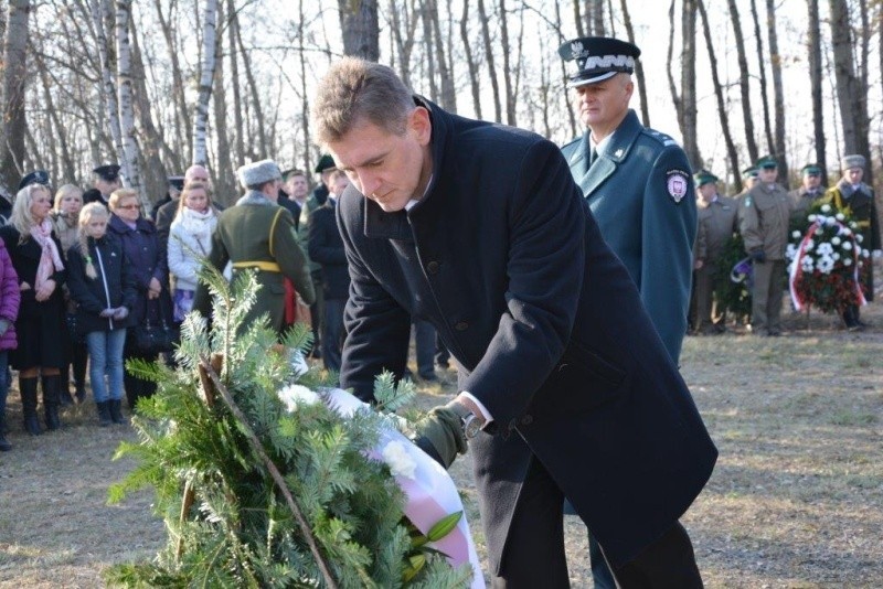 W mszy w kościele garnizonowym uczestniczyli bliscy ofiar...