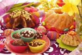 Wielkanocne babki, mazurki, keksy i ciastka. Jak wybrać dobre foremki i blachy do wypieków na Wielkanoc?