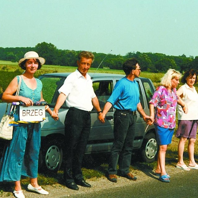 7 czerwca 1998 roku o piętnastej na 92-kilometrowej trasie stanęło kilkadziesiąt tysięcy Opolan.
