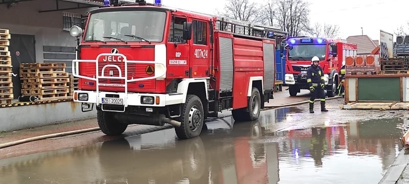 Do pożaru doszło przy ulicy Chocimskiej w Białogardzie.