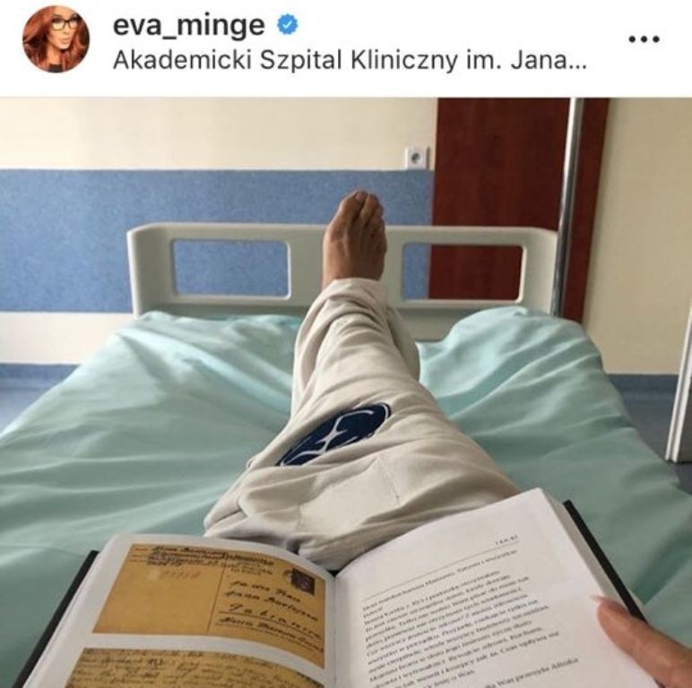 Eva Minge w szpitalu po operacji. Napisała, że czuje się na razie słabo, ale żyje i żyć będzie, bo "jak mielibyście żyć bez Minge”