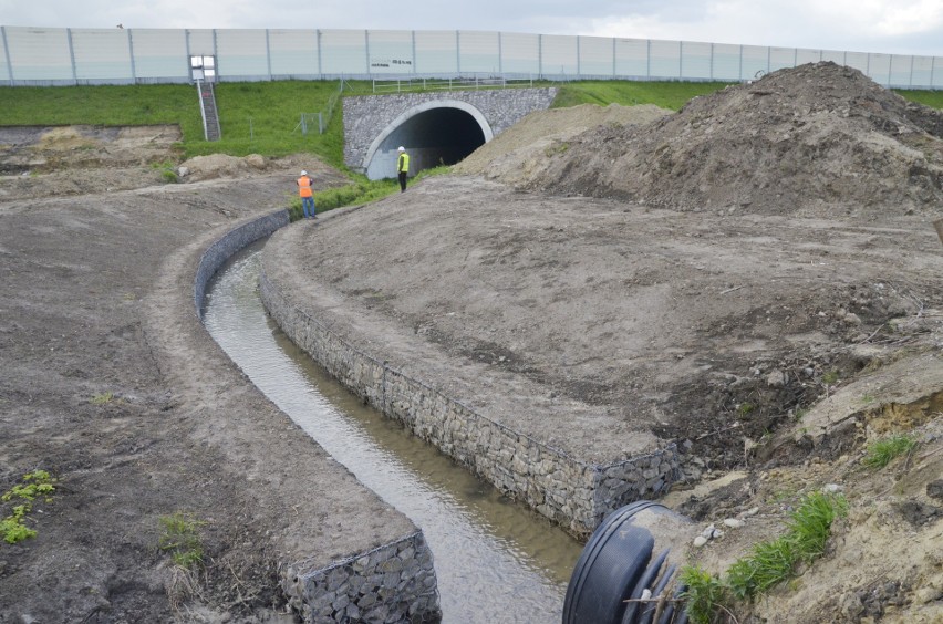 Tak powstaje autostradowy Węzeł Niepołomice. Drogą pojedziemy w 2020 roku [ZDJĘCIA]