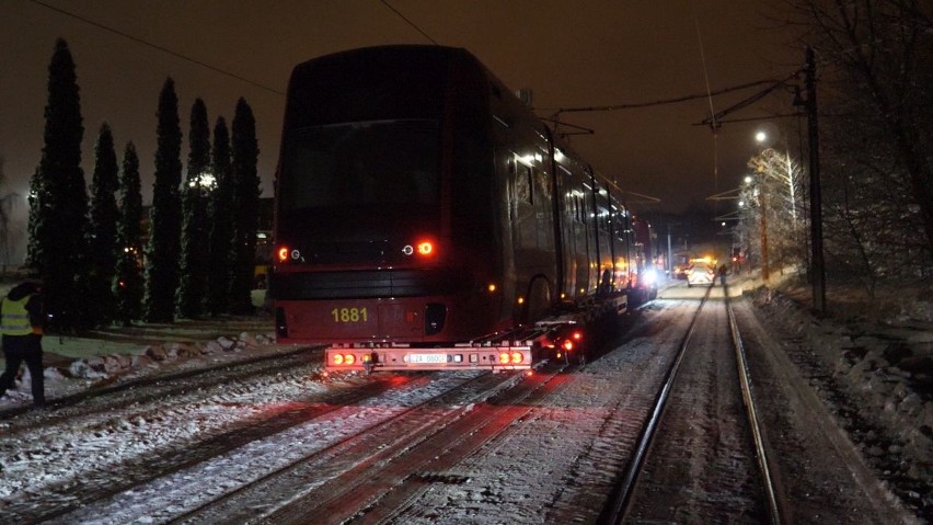 Pierwsza zamówiona pesa swing dotarła do MPK w nocy 22...