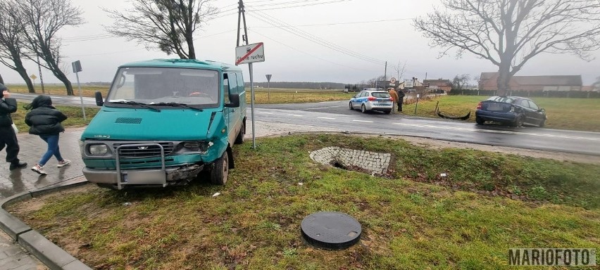 Zderzenie dwóch samochodów w Ligocie Turawskiej.
