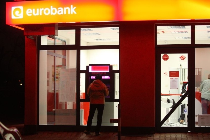 Wrocław: Napad na bank przy Gubińskiej. Rabuś groził materiałami wybuchowymi [FOTO]