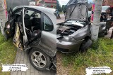 Groźny wypadek w Zawadzie w pow. częstochowskim. Zderzyły się dwie osobówki. Cztery osoby zostały zabrane do szpitala