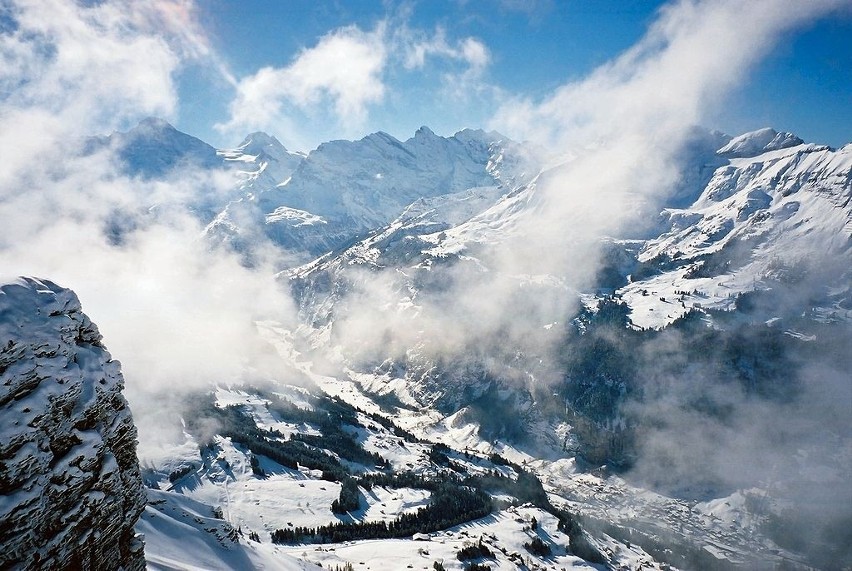 Dolina Lauterbrunnen w Szwajcarii. 

CC BY-SA 3.0