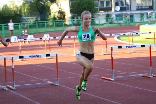 Katarzyna Siewruk dwa razy biła rekord życiowy na dystansie 60 metrów przez płotki.