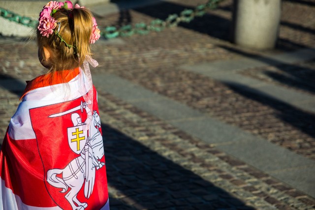 Protest Białorusinów przeciwko oficjalnym wynikom wyborów prezydenckich w tym kraju