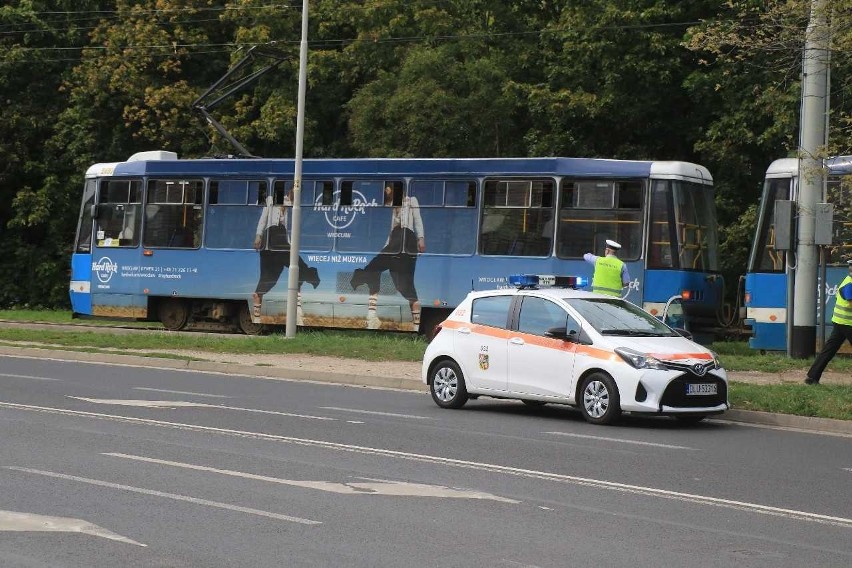Wrocław: Tramwaje cudem uniknęły czołowego zderzenia