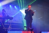 Zenek Martyniuk w Ogrodzieńcu. Gwiazdor wystąpił na koncercie karnawałowym. "Przez te oczy zielone" zagrano w niecodziennej wersji