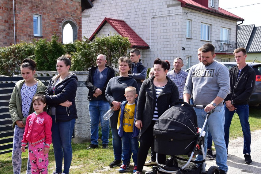 Odnowiona kapliczka w Barczy. Poświęcił ją biskup (WIDEO, zdjęcia)