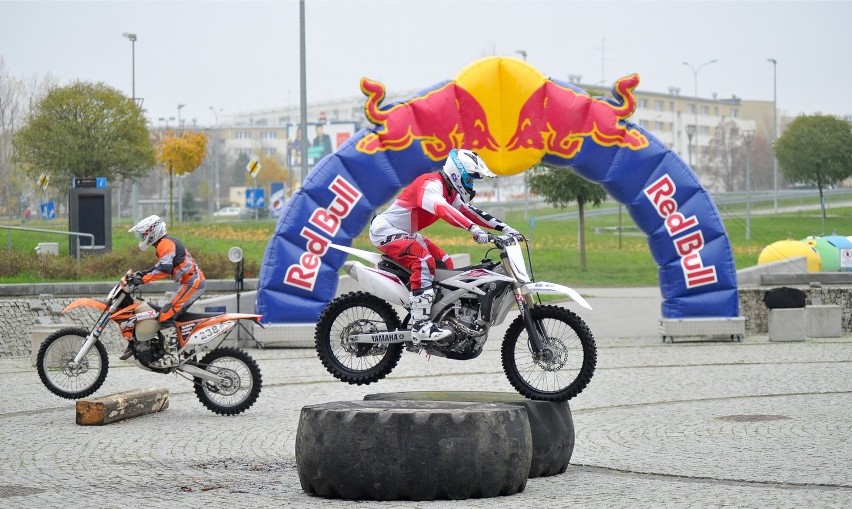 SuperEnduro: Pędem przez piach i bele w Ergo Arenie [ZDJĘCIA]