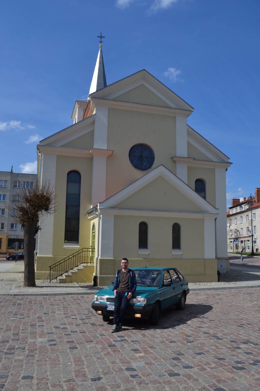 Wyprawa w Alpy. Jadą starym polonezem w szczytnym celu [ZDJĘCIA]