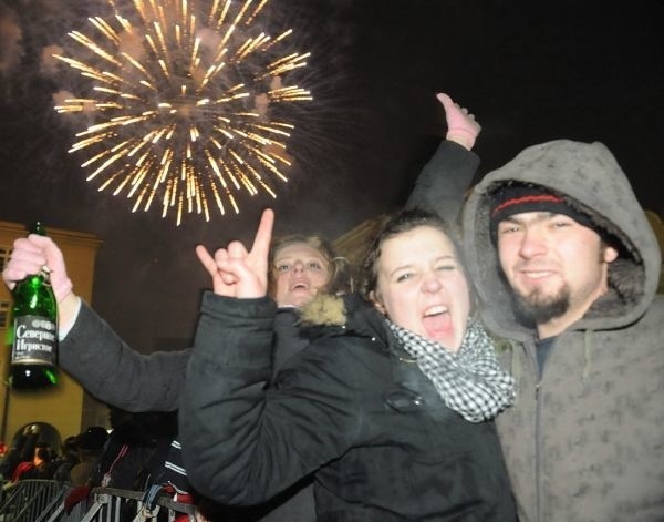 Na rynku nowy rok przywitało kilka tysięcy Opolan.